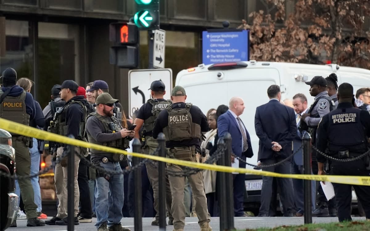Tiroteo Cerca de la Casa Blanca: Dos Miembros de la Guardia Nacional Mueren en Washington D.C.
